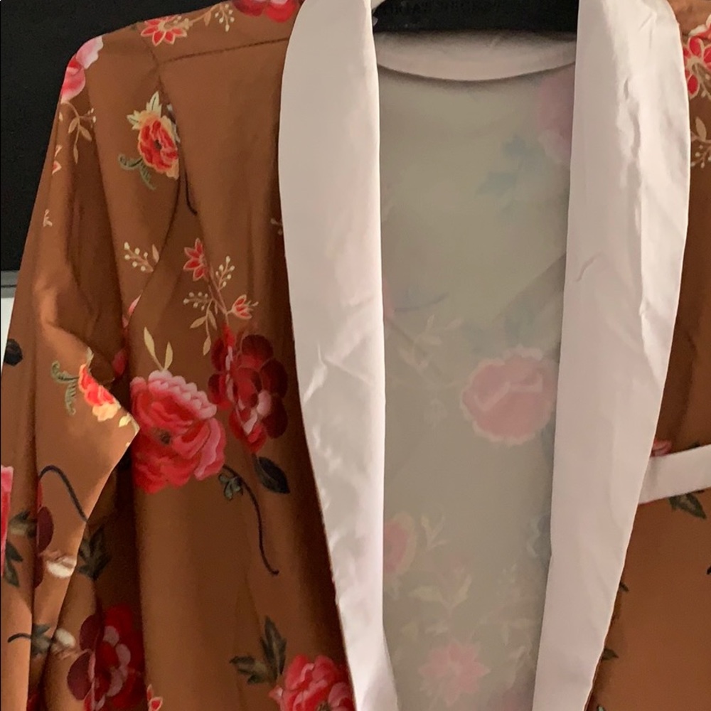 Coat - Picture 2 of 3